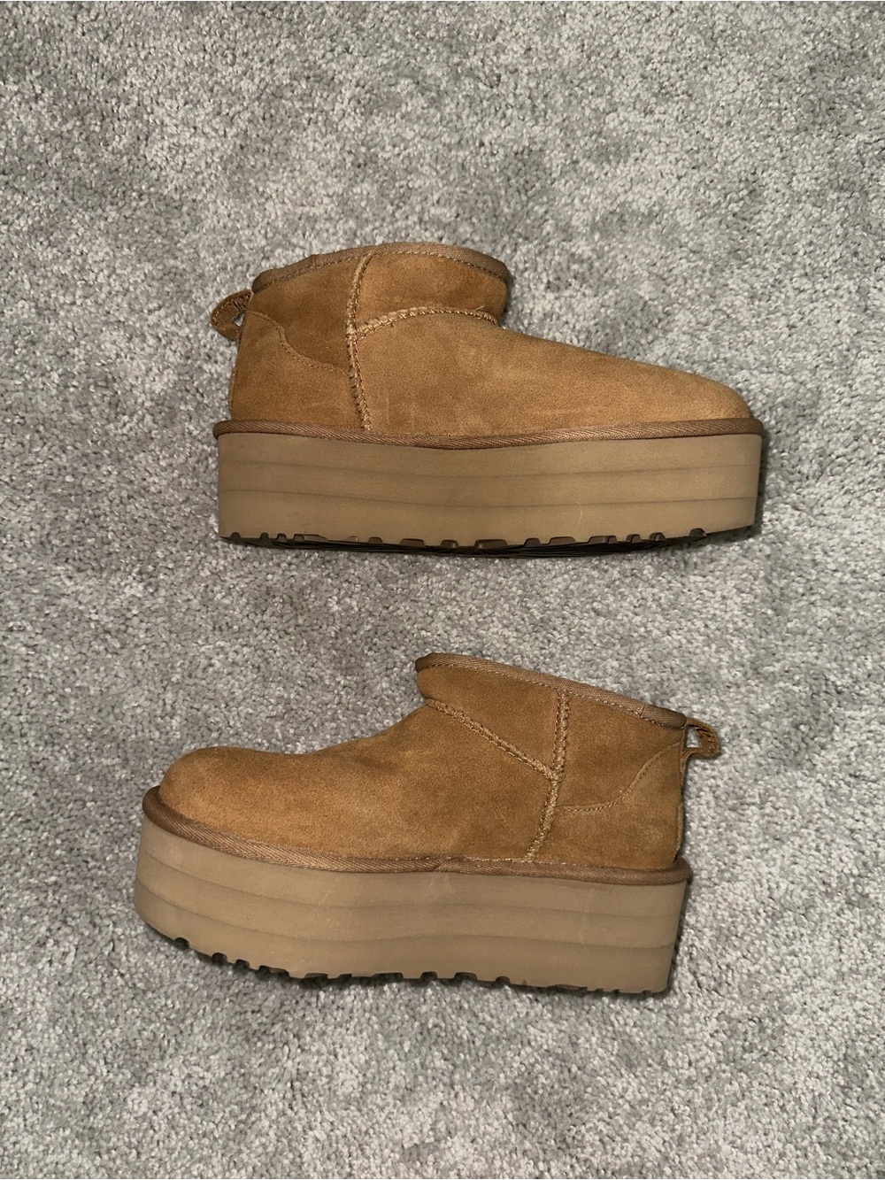 UGG Women’s Chestnut Suede Platform Boots - Picture 2 of 5